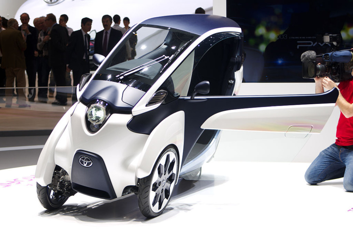 Twizy, i-Road : ces microvéhicules électriques séduisent-ils les conducteurs urbains ?