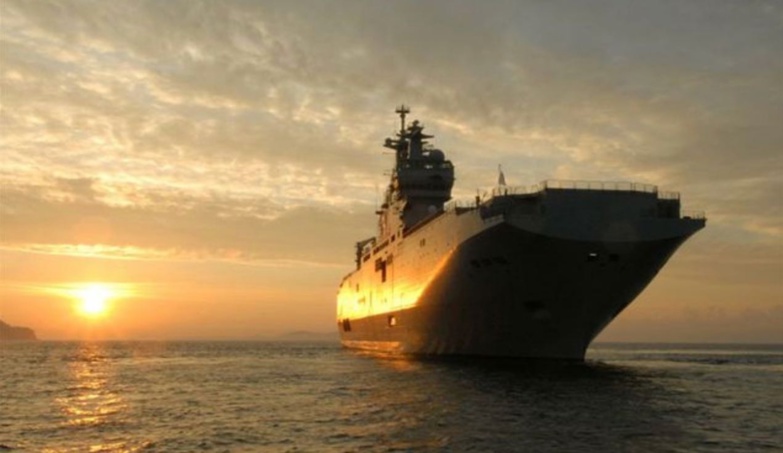 Le porte-hélicoptères amphibie Tonnerre au chevet de Beyrouth meurtrie