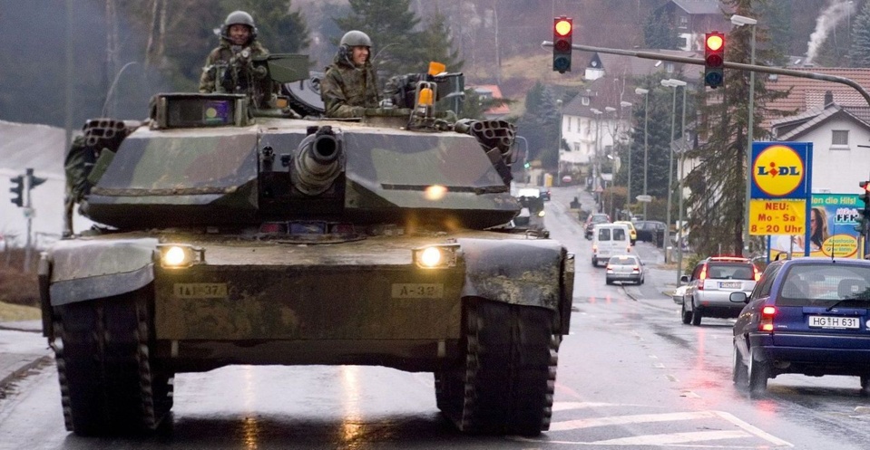 Le dernier tank américain a quitté l'Europe Le dernier tank américain a quitté l'Europe