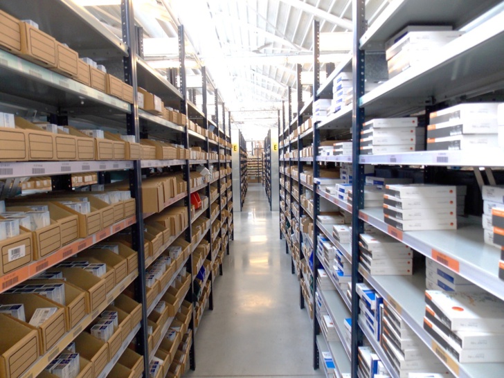 Optic 2000 : Reportage dans les coulisses de la fabrication des lunettes Optic 2000 : Reportage dans les coulisses de la fabrication des lunettes