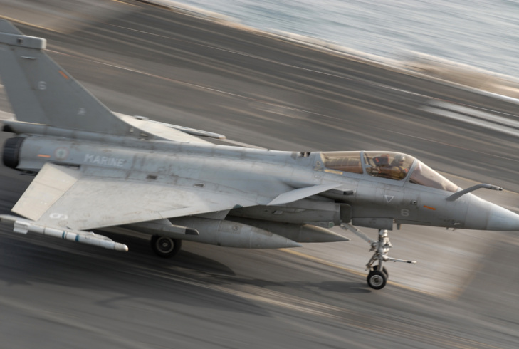 Rafale Marine de Dassault sur le PA Charles de Gaulle