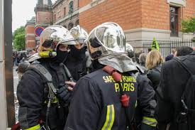 Du jaune, du rouge et des larmes