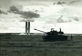 Coup d’Etat de 1964 : char déployé à Brasilia, la nouvelle capitale