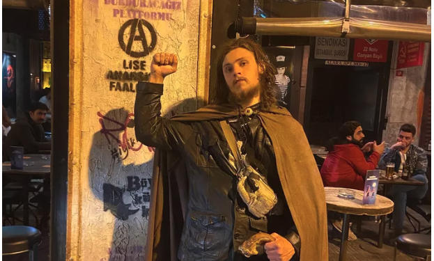 Michael Gloss en Turquie. Capture d'écran Instagram
