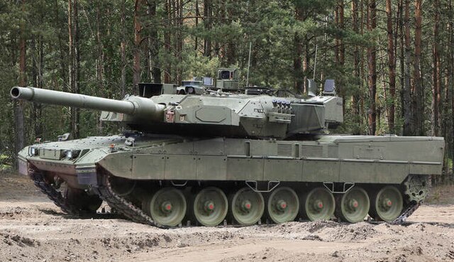 Leopard 2A8 prototype- Creative Commons