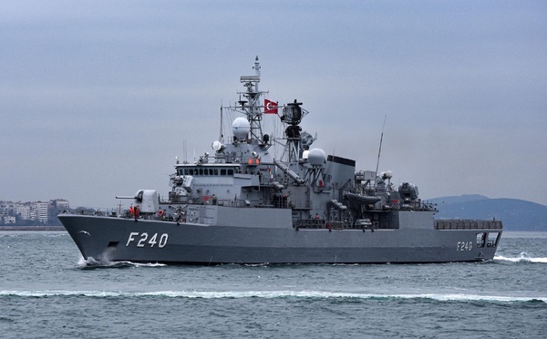 Marine nationale : au cœur de la lutte antidrogue révélée par le JDEF sur LCP