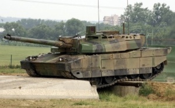 Le char Leclerc vieillit, et peut encore attendre son successeur