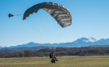 Commandement des Opérations Spéciales : vers un nouveau système de parachute pour les chuteurs opérationnels